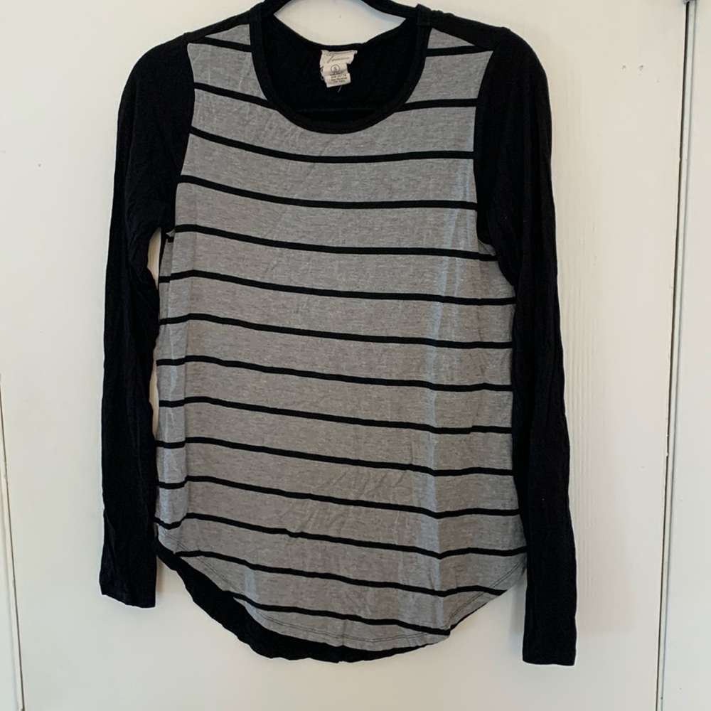 Soft women’s long sleeve knit shirt